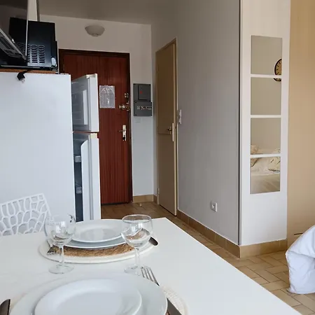 Studio Tout Confort Avec Ascenseur Balaruc-les-Bains Exterior foto